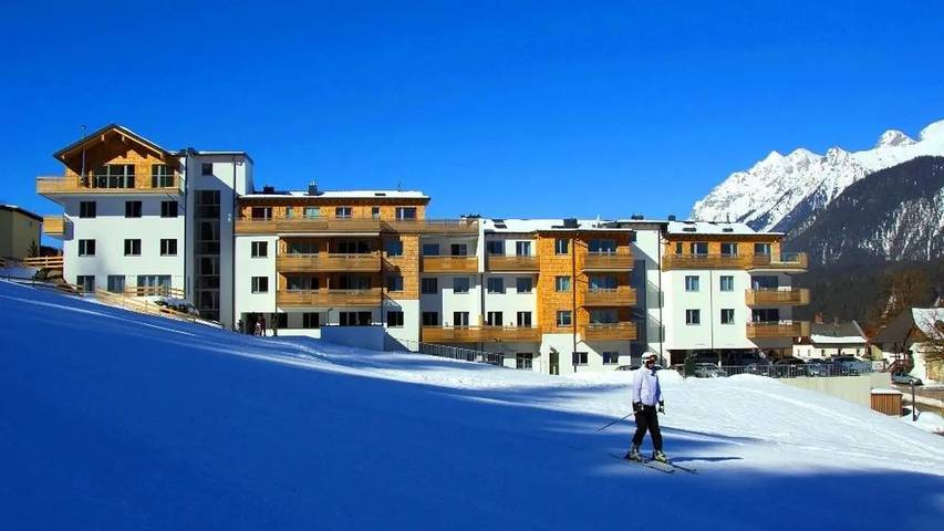Ferienwohnung für 12 Personen, mit Sauna und Terrasse in Haus