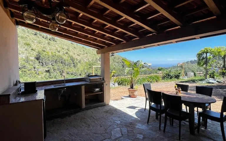Villa für 5 Personen, mit Garten und Pool sowie Ausblick - 1
