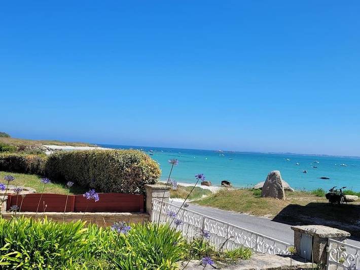 Location de vacances pour 8 personnes, avec vue ainsi que terrasse et jardin dans Plage Kerurus Plouneour Trez - 2