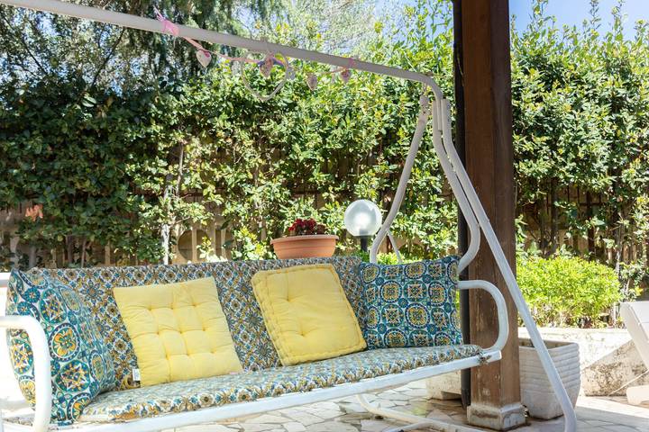 Apartamento entero, Appartamento 'Villa Rosa, Relax Place' con vistas al mar, Wi-Fi y aire acondicionado in Conversano, Region de Bari