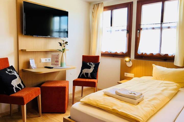 Doppelzimmer, Kat A, Nichtraucher, Wc und Dusche - Hotel Werneths Landgasthof in Europa-Park, Rheinhausen