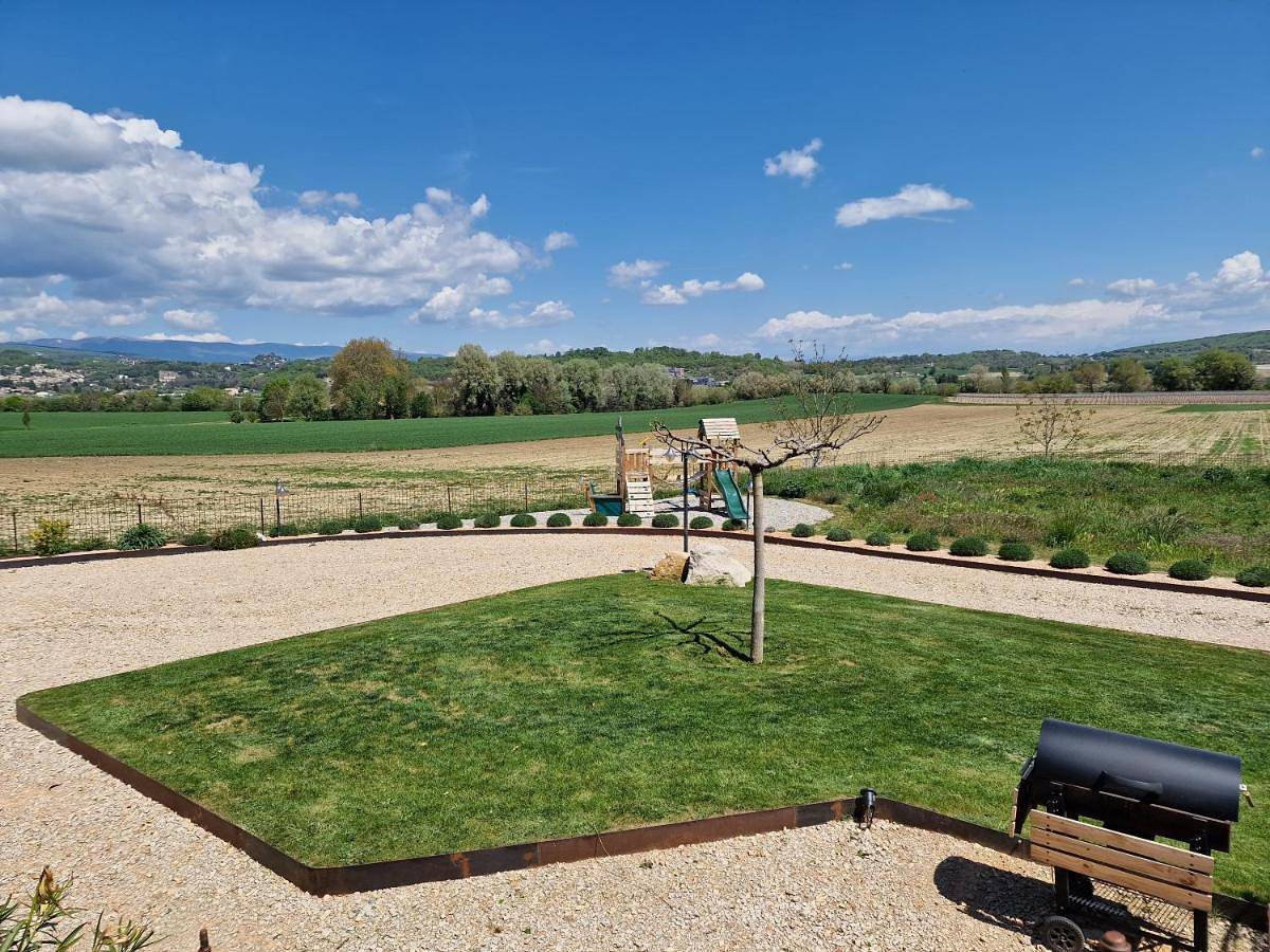 La campagne Pramaïsse in Mane, Parc naturel régional du Luberon