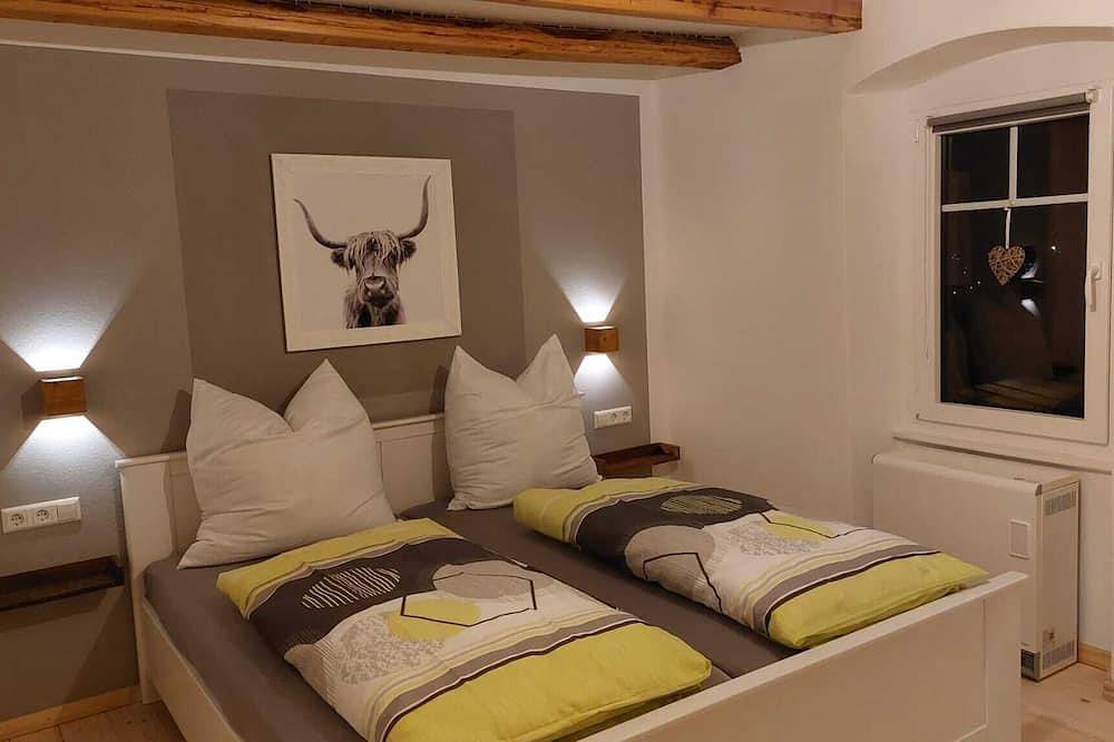Ganze Wohnung, Dreamy farmhouse in a direct location on popular hiking trails in Niederfell, Osteifel