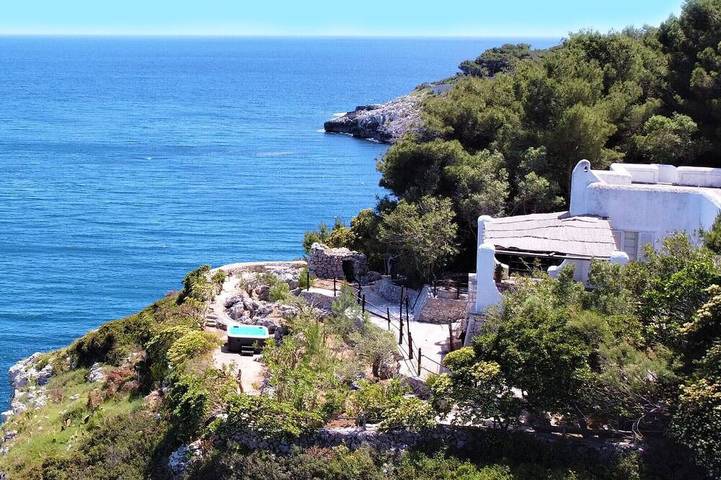 Villa for 12 people, with terrace and garden - 1