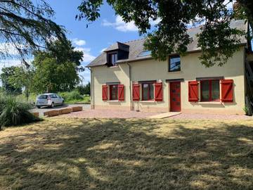 Location de vacances pour 9 personnes, avec jardin à Mordelles