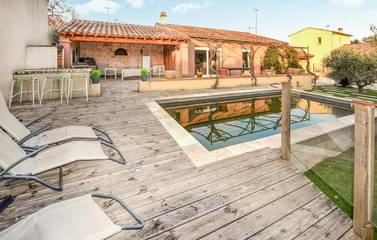 Gîte pour 6 personnes, avec piscine et jardin à Arras-sur-Rhône