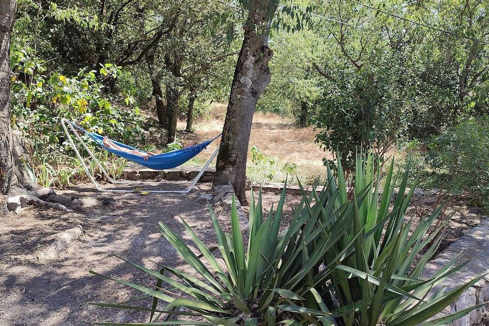 Entre Ardèche et Gard, un Gîte Tout Confort Pour un Séjour Nature et Détente in Beaulieu (Largentière), Ardèche
