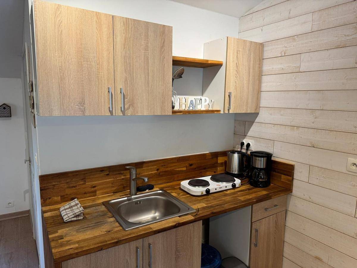 Gîte du Cerisier - Studio nature détente in Vallet (Loire-Atlantique), Région de Nantes
