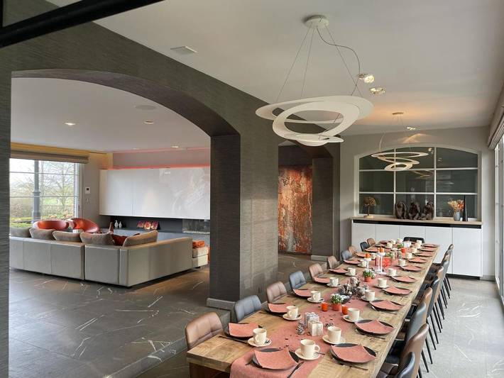 Location de vacances pour 24 personnes, avec piscine et jardin ainsi que jacuzzi et sauna, adapté aux familles à Merelbeke - 3