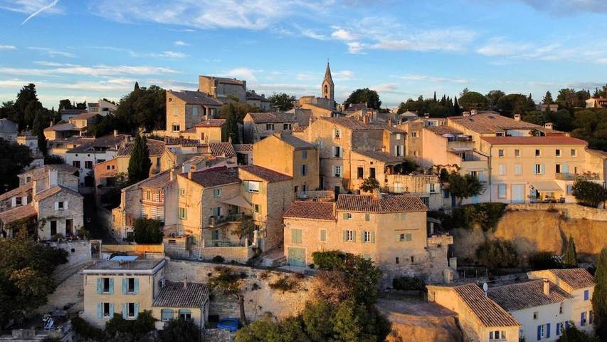 Appartement de vacances pour 4 personnes, avec Terrasse et Vue à Les Angles (Gard)