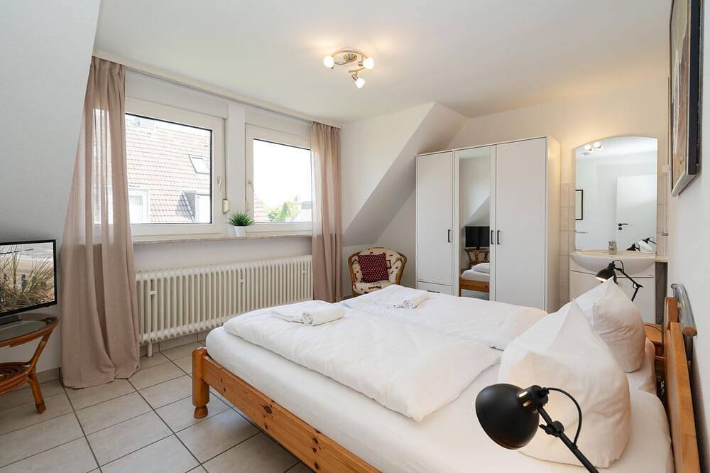 Sonneneck - Schönes Haus für 6 Pers. mit Terrasse, Pkw-Stellplatz, Wlan. in Westerland, Sylt (Gemeinde)