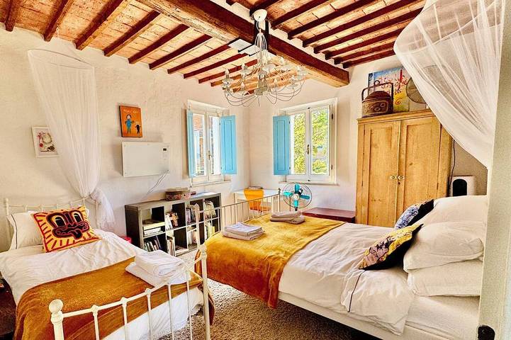 Atemberaubende, geräumige Villa Gioiella mit vier Schlafzimmern an der Grenze zwischen Umbrien und der Toskana in Castiglione del Lago, Lago Trasimeno