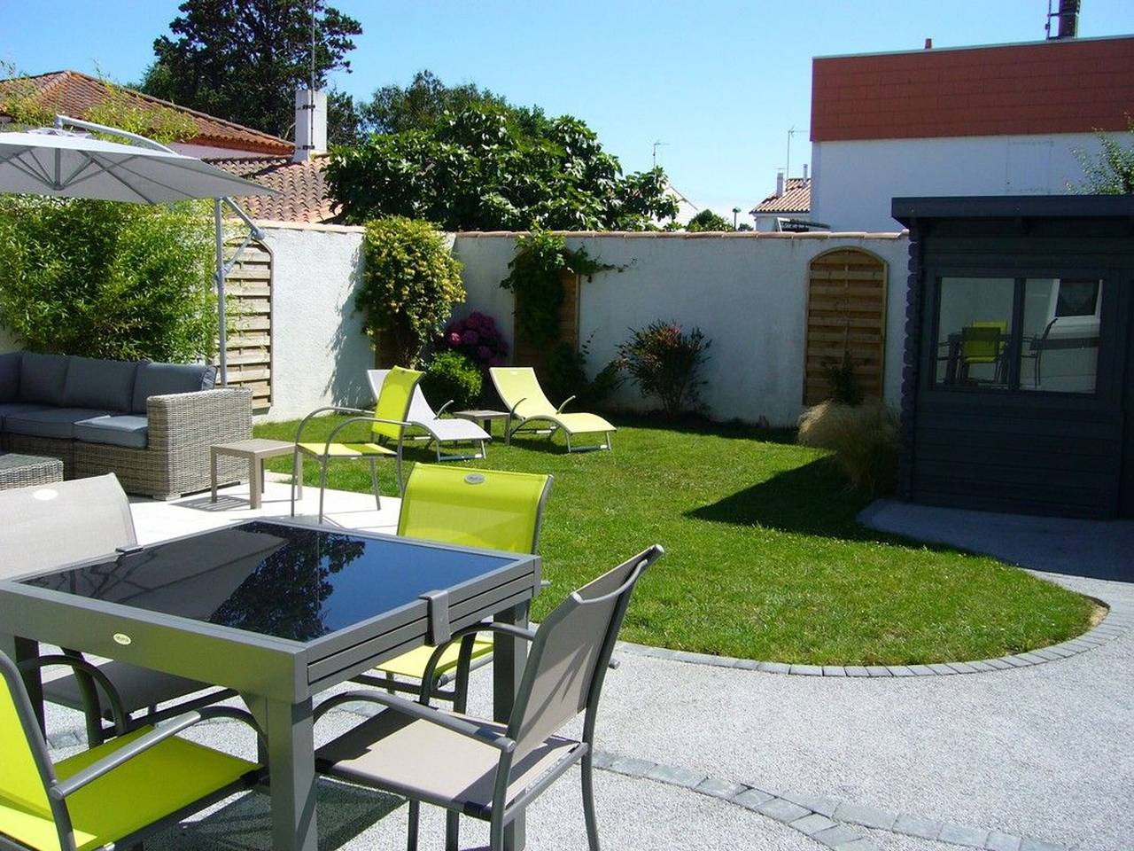 Maison rénovée avec jardin privatif, proche des Sables d'Olonne, parking et Wifi inclus in Château-d'Olonne, Les Sables-d'Olonne