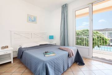 Vacation Rental for 8 Guests in Grimaud, Draguignan region, Picture 2