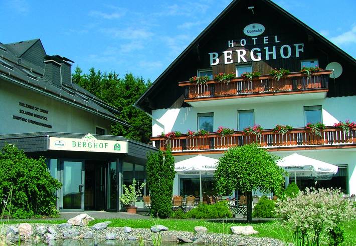 Hotel für 3 Personen, mit Balkon und Terrasse sowie Whirlpool und Pool in Willingen