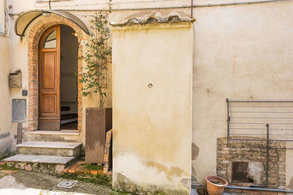 Magnifique maison de vacances privée pour 4 personnes avec Wifi, Tv et animaux admis in Montepulciano, Province de Sienne