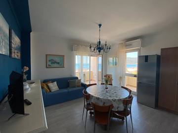 Gîte pour 6 personnes, avec balcon à Sarzana