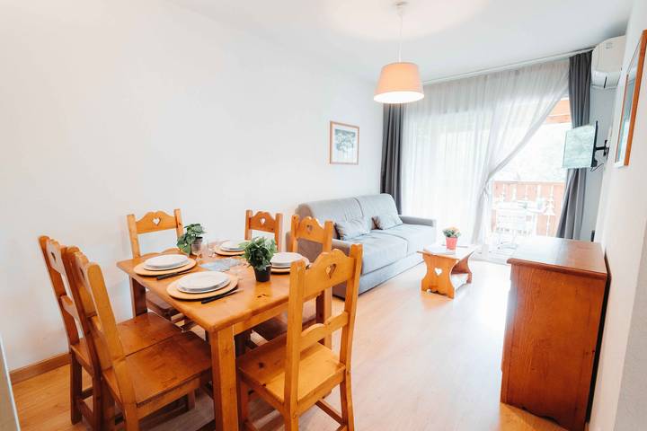 Appartement de vacances pour 6 personnes, avec piscine, animaux acceptés à Ax-les-Thermes