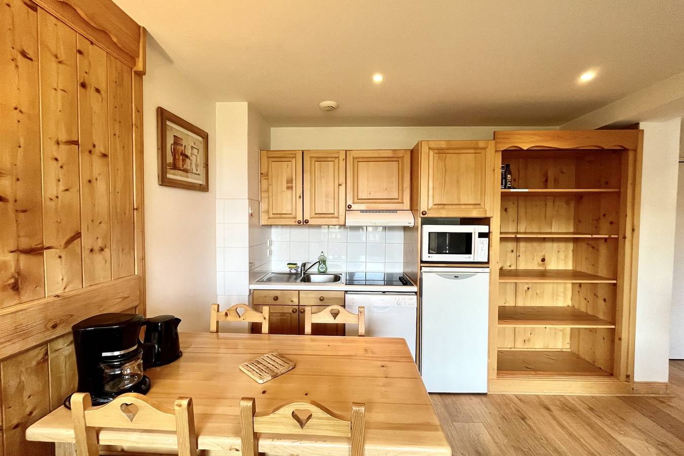 Ganze Wohnung, Cosy Chalet with Terrace in Combloux, Pays du Mont-Blanc