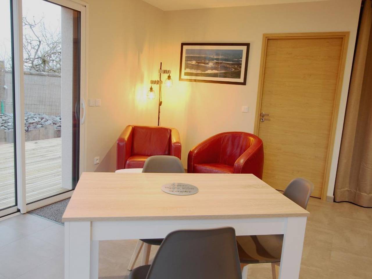 Casa moderna a 2,5 km de la playa, cerca de tiendas in Barneville-Carteret, Côte de la Déroute