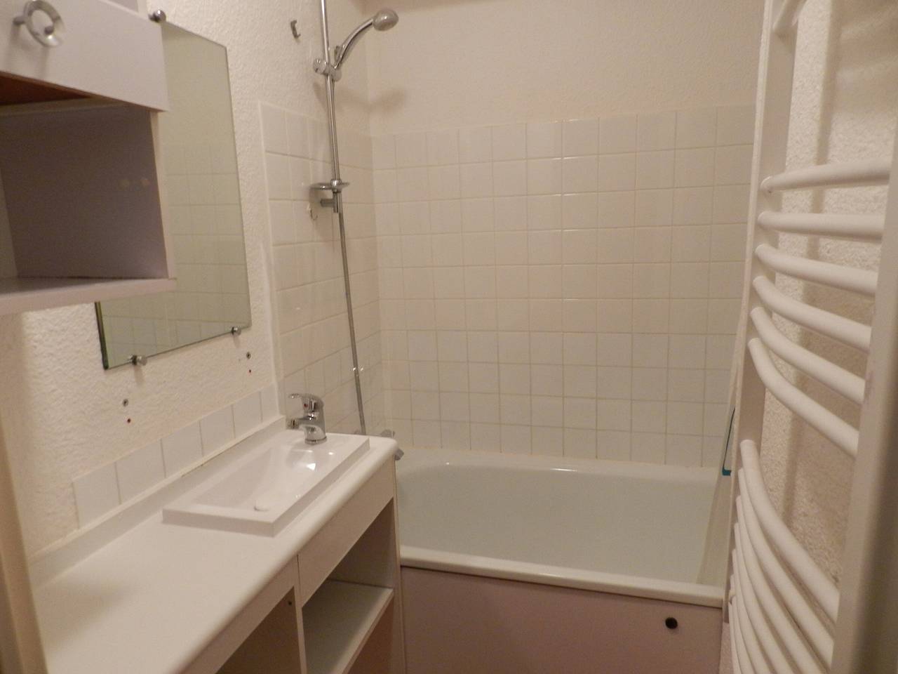 Apartamento entero, Apartamento de 2 habitaciones al pie de pistas con balcón y guardaesquís in La Ferrière, Le Pleynet