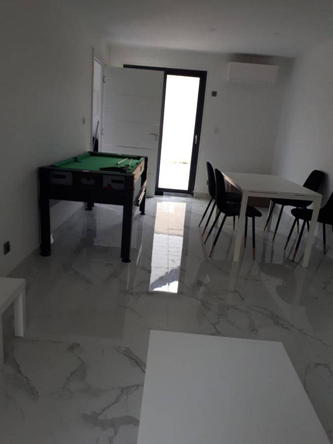 Location de vacances pour 5 personnes, avec terrasse à Savigny-le-Temple - 3