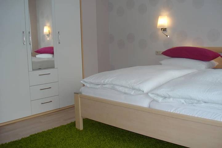 Ferienwohnung für 3 Personen, mit Garten in Ellenz-Poltersdorf - 2