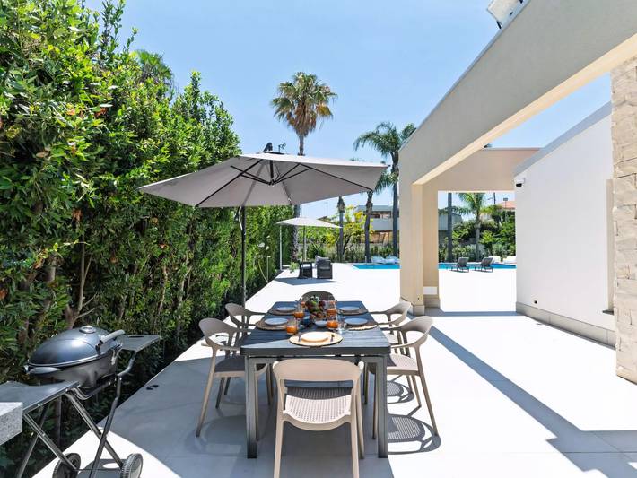 Location de vacances pour 6 personnes, avec piscine et jardin à Punta Secca - 4