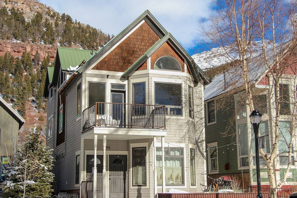 Ganze Wohnung, Hruza Hideout by Avantstay | Walkable Location + Free Ski Shuttle, Mountain View in Telluride, Telluride Ski Resort