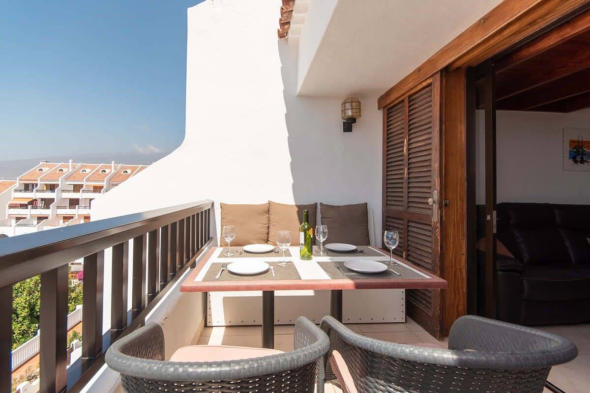 Appartement entier, Appartement de vacances pour 5 personnes avec piscine in Playa de las Américas, Arona