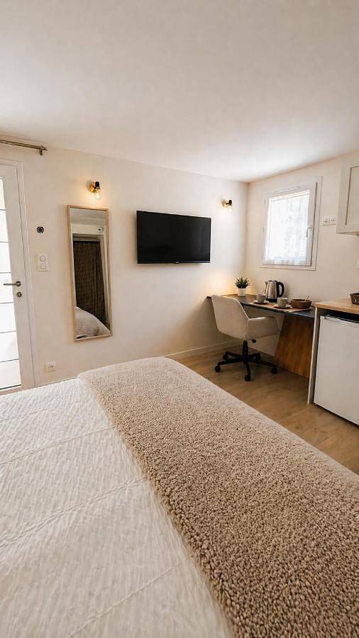 Gîte pour 2 personnes, avec Jardin dans Palmas-d'Aveyron - 3