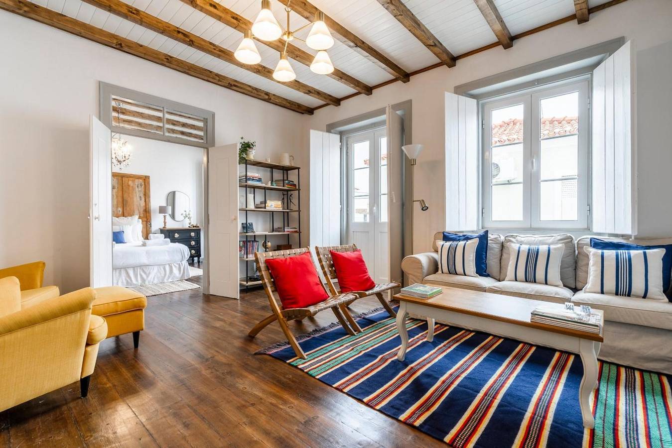 Apartamento inteiro, Apartamento 'Dazzling House Alentejo' com Terraço Privado, Wi-Fi e Ar Condicionado in Reguengos de Monsaraz, Distrito de Évora
