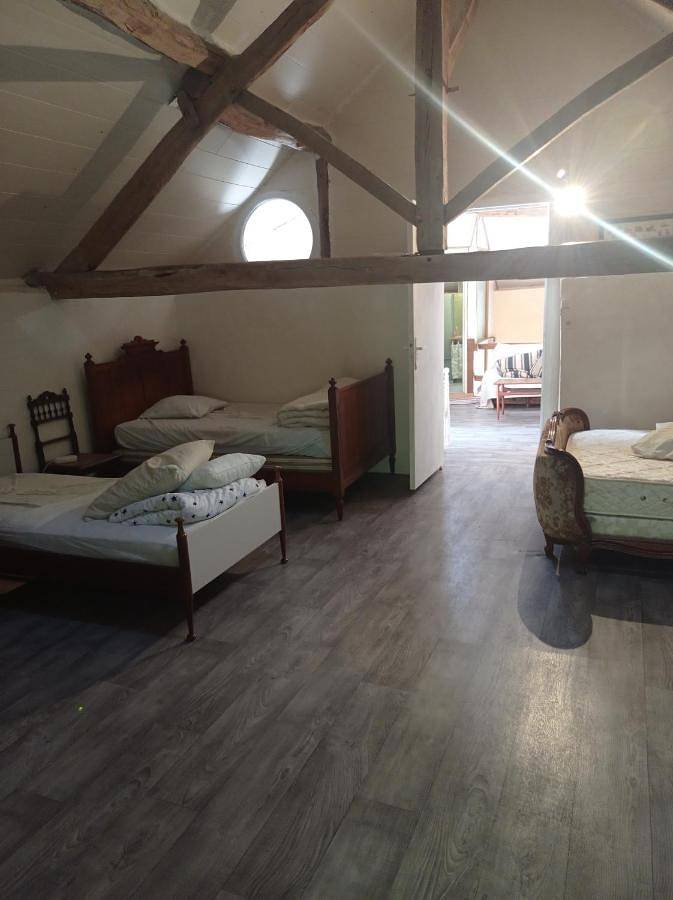 Location de vacances pour 6 personnes, avec Terrasse et Vue à Brassy