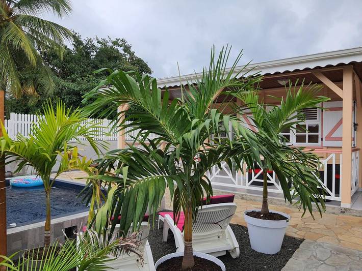 Location de vacances pour 4 personnes, avec piscine ainsi que jardin et vue à Le Vauclin - 2