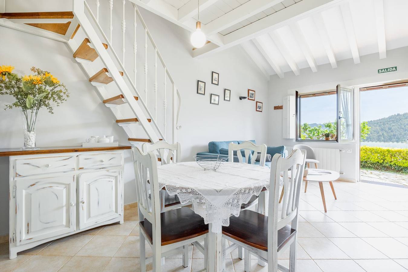 Apartamento 'Las Candelas - Las Sopeñas' con vistas al mar, terraza privada y Wi-Fi in Alfoz de Lloredo, Costa de Cantabria