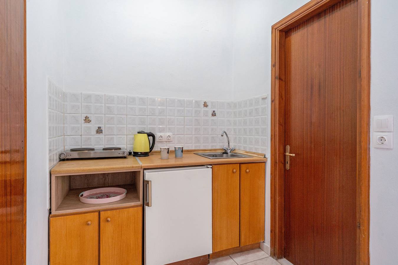 Ganzes Studio, Einzimmerapartment '3 Standard' mit gemeinsamer Terrasse, Wi-Fi und Klimaanlage in Kavos, Korfu