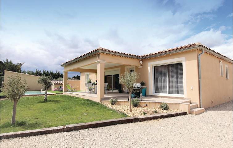 Location de vacances pour 6 personnes, avec terrasse et piscine, animaux acceptés à Monteux - 2