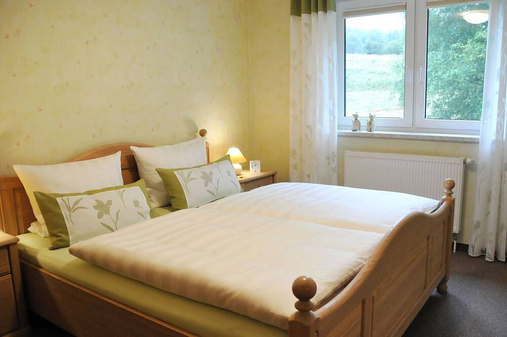 Ganze Wohnung, Wiesengrund in Neuhaus am Rennweg, Rennsteig