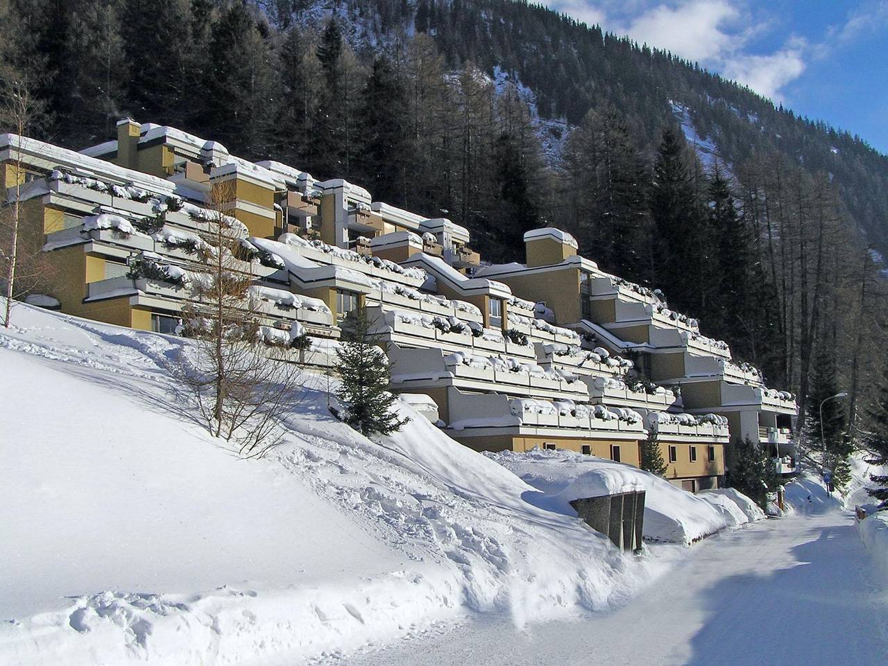 Ganze Ferienwohnung, Lärchenwald 1708 # - 5-bed apartment, Bad, Wc in Leukerbad, Leukerbad & Umgebung