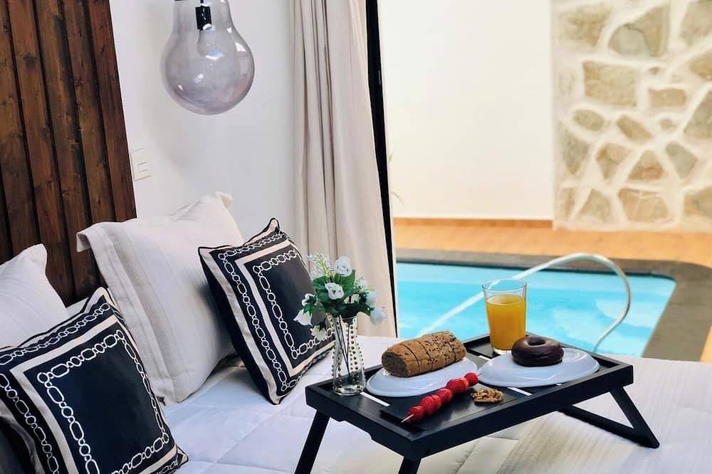Ganze Wohnung, Nazareth Suite Apartment mit beheiztem privatem Pool in Nazaret, Teguise