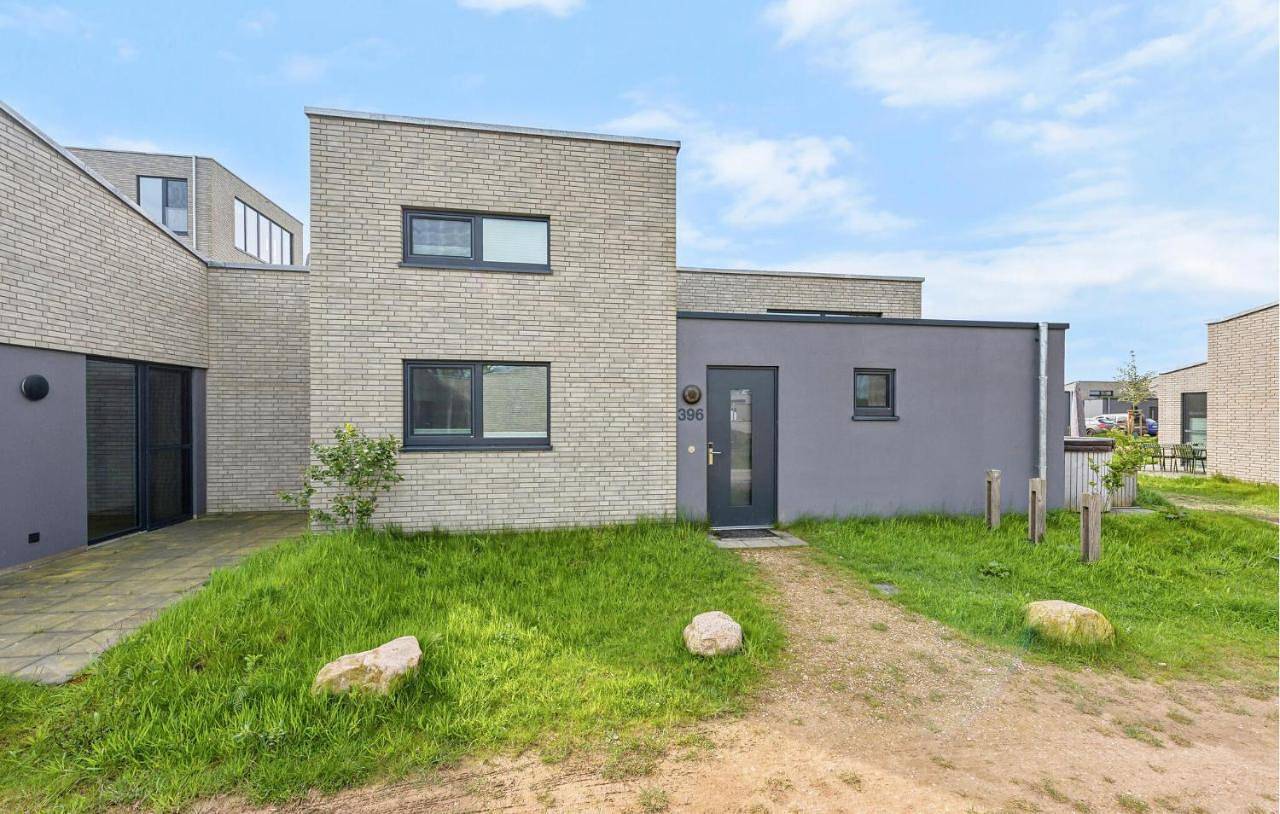 Three-Bedroom Holiday Home in Marissa Ferienpark, Lembruch
