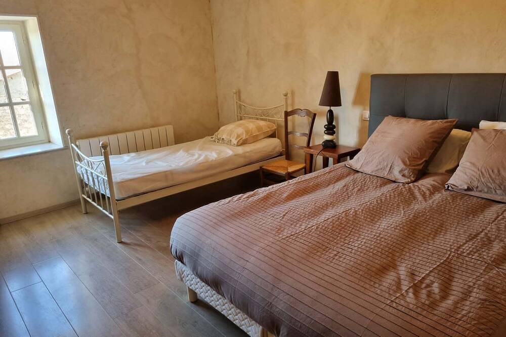 Stone house in Charroux (Auvergne), Allier