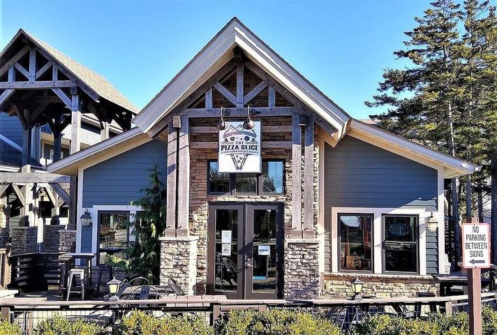 Vacation rental for 6 people, with hot tub and yard in Snowshoe