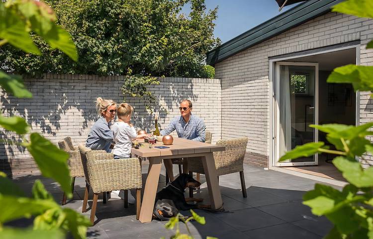 Bungalow für 3 Personen, mit Terrasse und Garten, mit Haustier - 1