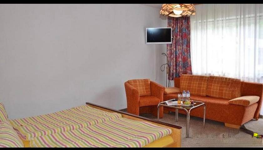 Chambre d’hôte pour 3 personnes, avec terrasse ainsi que vue et jardin, animaux acceptés à Radenthein - 4