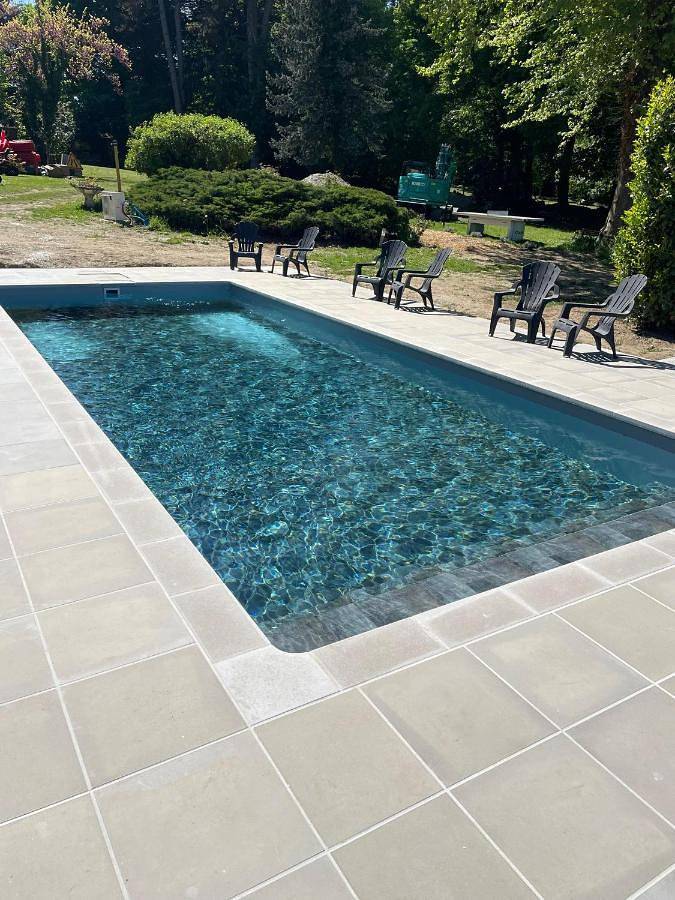 Gîte pour 4 personnes, avec jacuzzi et piscine ainsi que jardin et sauna dans La Bâtie-Montgascon - 4