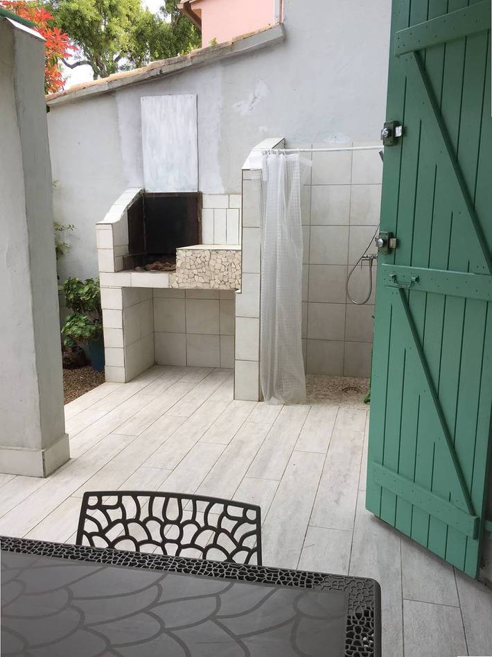 Gîte pour 4 personnes, avec terrasse à Lecci - 3