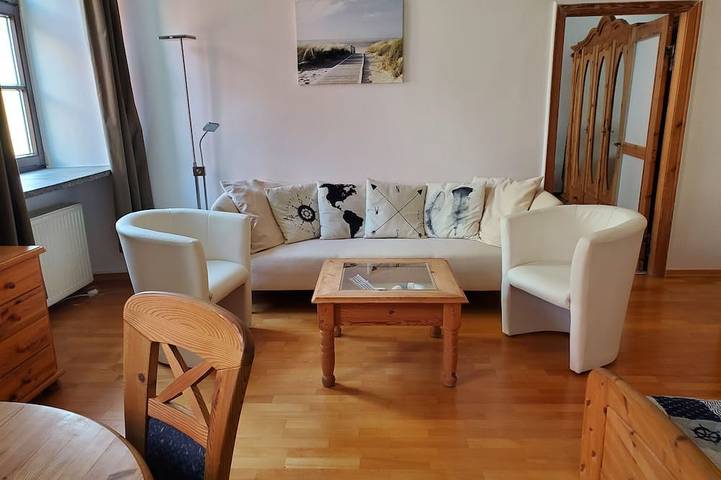 Ferienwohnung für 4 Personen, mit Garten beim Ozeaneum Stralsund
