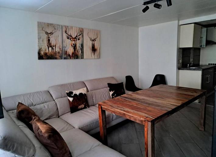 Chambre d’hôte pour 3 personnes, avec vue et jardin, animaux acceptés