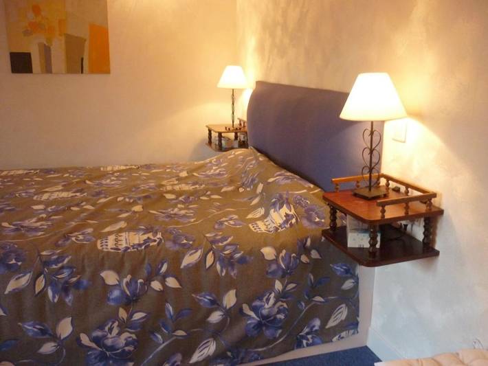 Maison d’hôte pour 2 personnes, avec Jacuzzi et Terrasse ainsi que Jardin et Vue en Dordogne - 2